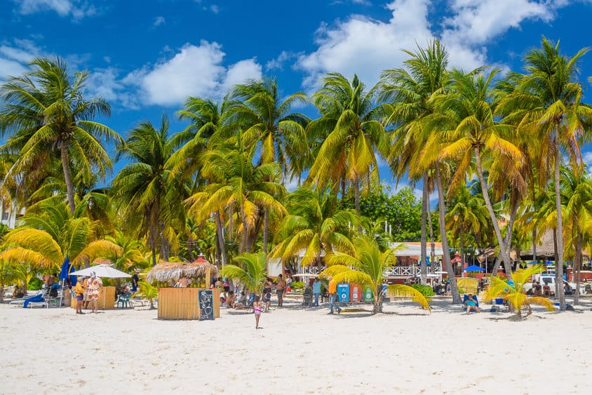 isla mujeres playa centro 1